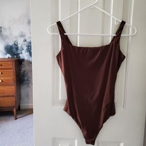 🌟 Quince Second Skin Square Neck Tank Bodysuit with Thong Bottom, Cocoa (M)